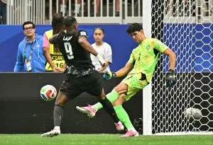 Cyle Larin Looking to Continue Fine Start for Southampton