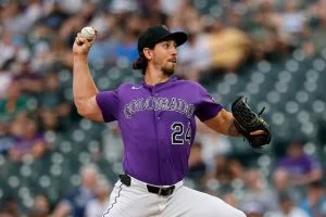 Blue Jays Add Veteran Arm as Playoff Hopes Are Fading