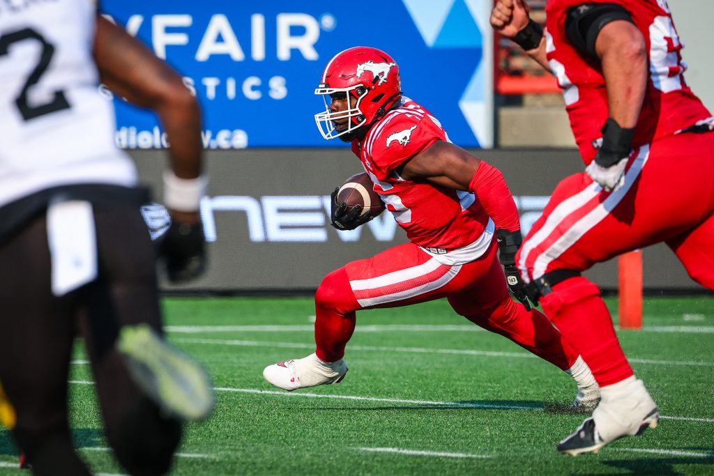 CFL picks and parlays for Battle of Alberta game between Calgary and Edmonton. Edmonton leads the West Division and has won two in a row.
