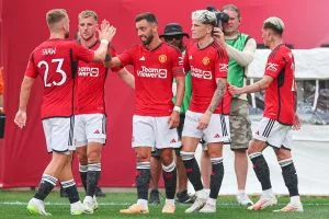 Bruno Fernandes To Remain Man United Captain After Como Defeat