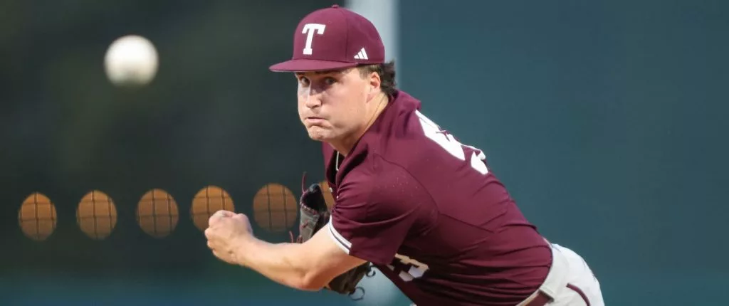 kentucky texas a&m odds CWS