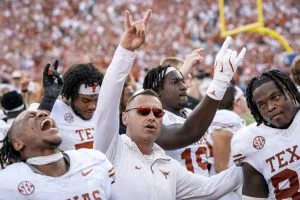 DraftKings Sportsbook Promo Code For CFB Playoff Opening Weekend