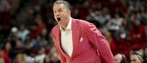 College Basketball Odds, Picks, Predictions Today: Will Arkansas Upset Missouri?