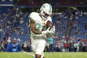 TNF Week 9 Parlay Picks & Player Props: Ravens and Dolphins Try to Salvage Their Seasons