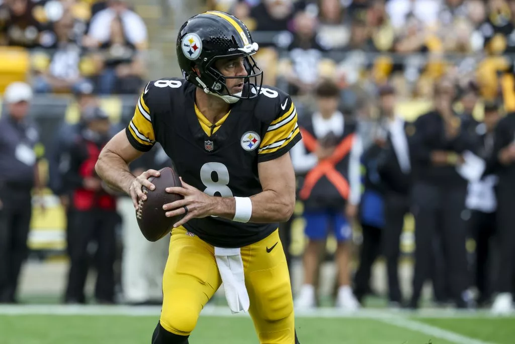 Aaron Rodgers of the Steelers