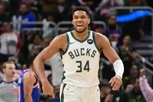 Bucks vs Warriors: Best NBA Player Props and Picks for Oct. 30