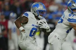 MNF Week 7 NFL Parlay Picks: Finding Best Multi-Leg Bets in Pair of Games Tonight