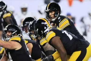 SNF Week 10 NFL Parlay Picks & Player Props: Uncovering Value in Steelers vs Chargers