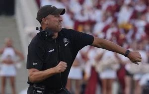 College Football Week 6 Best Bets, Picks & Odds: Favorites, Underdogs and Value Spots