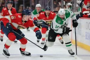Best NHL Player Props, Parlay Picks and Anytime Goal Scorer Picks for Today Nov. 25