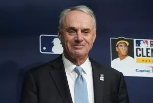 MLB Partners with Polymarket: What Does This Prediction Markets Partnership Mean For Traditional Sportsbooks?