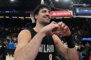 Best NBA Player Props Today: Deni Avdija Over Points Among Best Picks