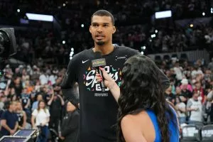 Spurs Even Western Conference Finals at 2-2 With Huge Game 4 Win Over Thunder
