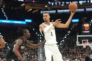 Spurs Open as 2026-27 NBA Title Favorites Less Than a Day After Knicks Win Championship