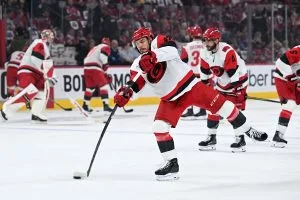 Vegas Golden Knights vs. Carolina Hurricanes Odds, Picks & Predictions - Game 1 - 06/02