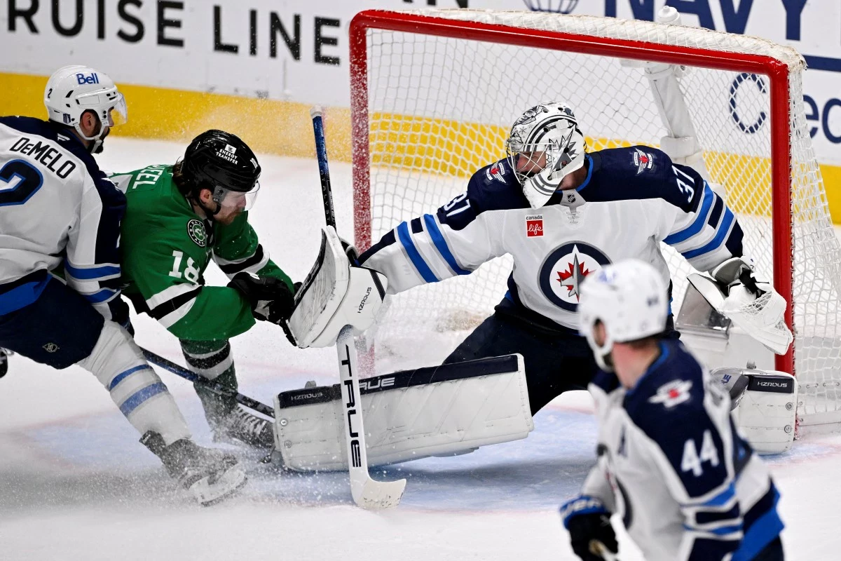 Best NHL Player Props and Parlay Picks Today Nov. 19