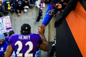 NFL Week 17 Saturday: Holiday Weekend Parlay Picks & Player Props