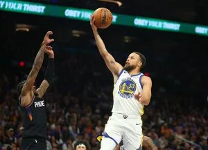 Steph Curry Next Team Odds and Picks: Expect Him to Finish His Career With Warriors