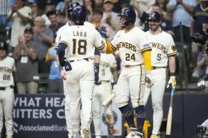 Brewers Make MLB History With 22-0 Rout of Mariners