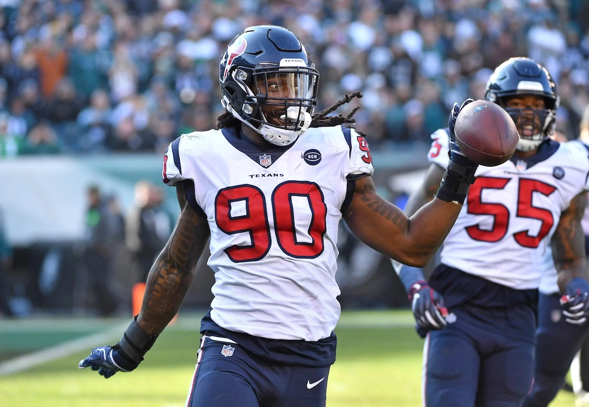 Jadeveon Clowney Reunites with Houston Texans