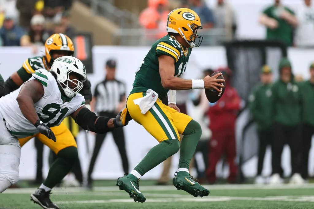 Falcons vs. Packers prediction for TNF Week 3 matchup. Here are the latest odds, prop bets, and our picks.