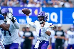 Packers vs. Vikings Prediction, Odds & Picks for Sept. 13: Minnesota Covers