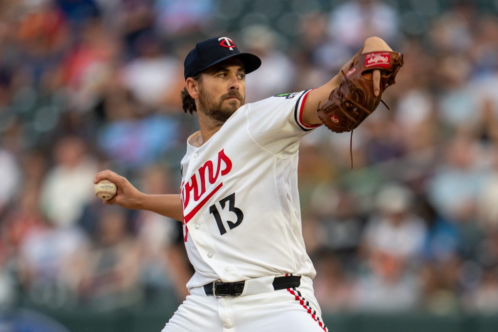 Rangers vs. Twins prediction for last game of regular season. Texas needs to win and get some help to make playoffs.