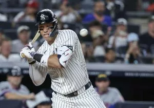Red Sox vs. Yankees Prediction, Odds & Props for Sept. 27: NY Takes Game 1