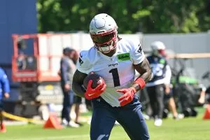 Legendz Free Plays For Touchdowns Bonus: Get 2 SC Free Plays For Every A.J. Brown TD