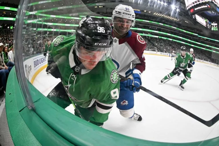 Stars vs. Avalanche Prediction, Odds and Props for Oct. 13: Back Colorado