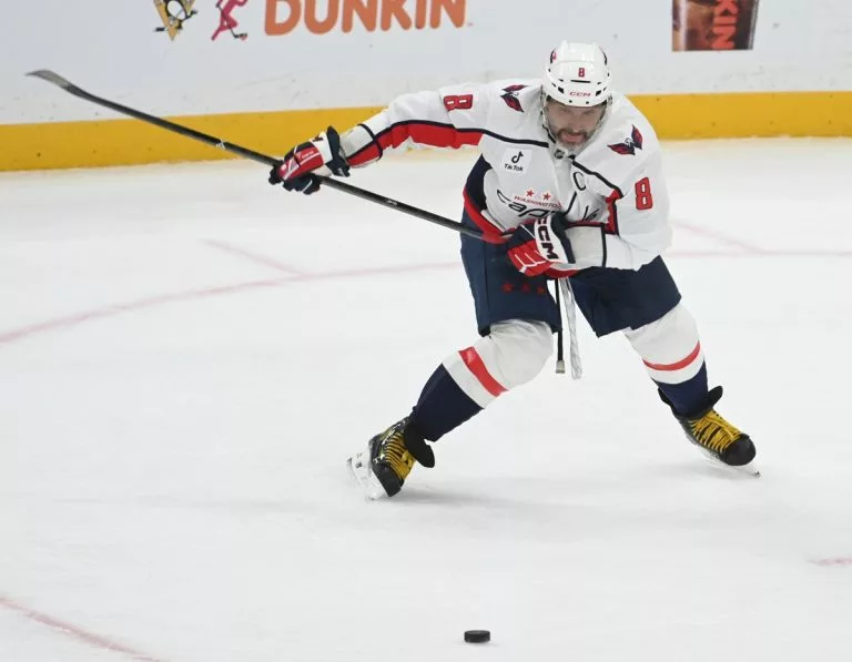 Penguins vs. Capitals Prediction, Odds & Picks for Oct. 7: Ovechkin Outduels Crosby