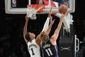 Kings vs. Spurs Prediction, Odds and Props for Oct. 27: Sacramento Covers Huge Spread