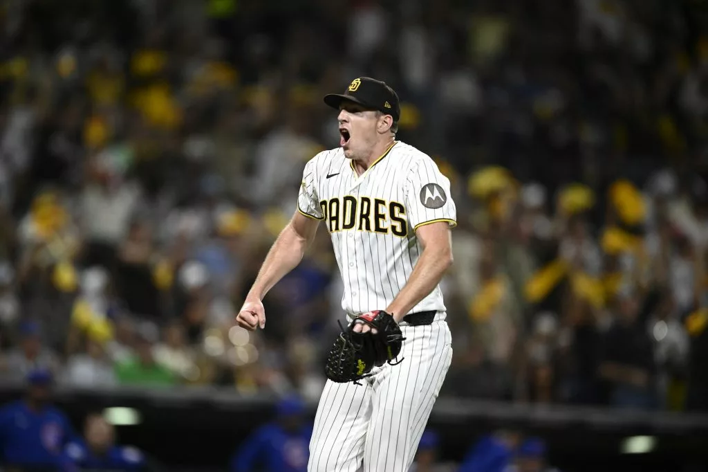 Brewers vs. Padres prediction for Game 3 of the NLDS. The Brewers are up 2-0 winning the first two games at home.