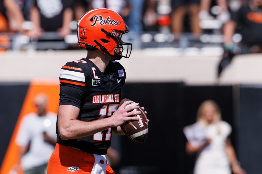 College Football Picks and Parlays for Week 7. Here are our best parlays for some big games.