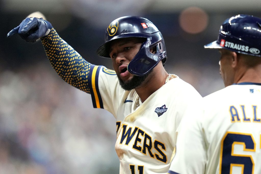 Rays vs. Brewers prediction for Game 2 of World Series. The Brewers beat the Rays 3-2 in Game 1.