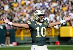 SNF Week 6 NFL Parlay Picks & Player Props: Aerial Fireworks at Lambeau
