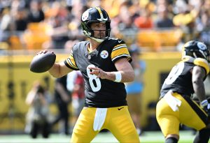 TNF Week 4 NFL Parlay Picks & Player Props: Best Bets for Steelers vs. Browns