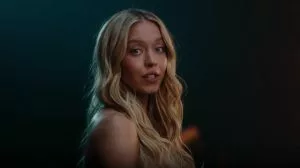 Sydney Sweeney Teases with New Novig Predictions Ad